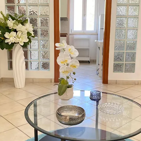 La Dimora Apartment *